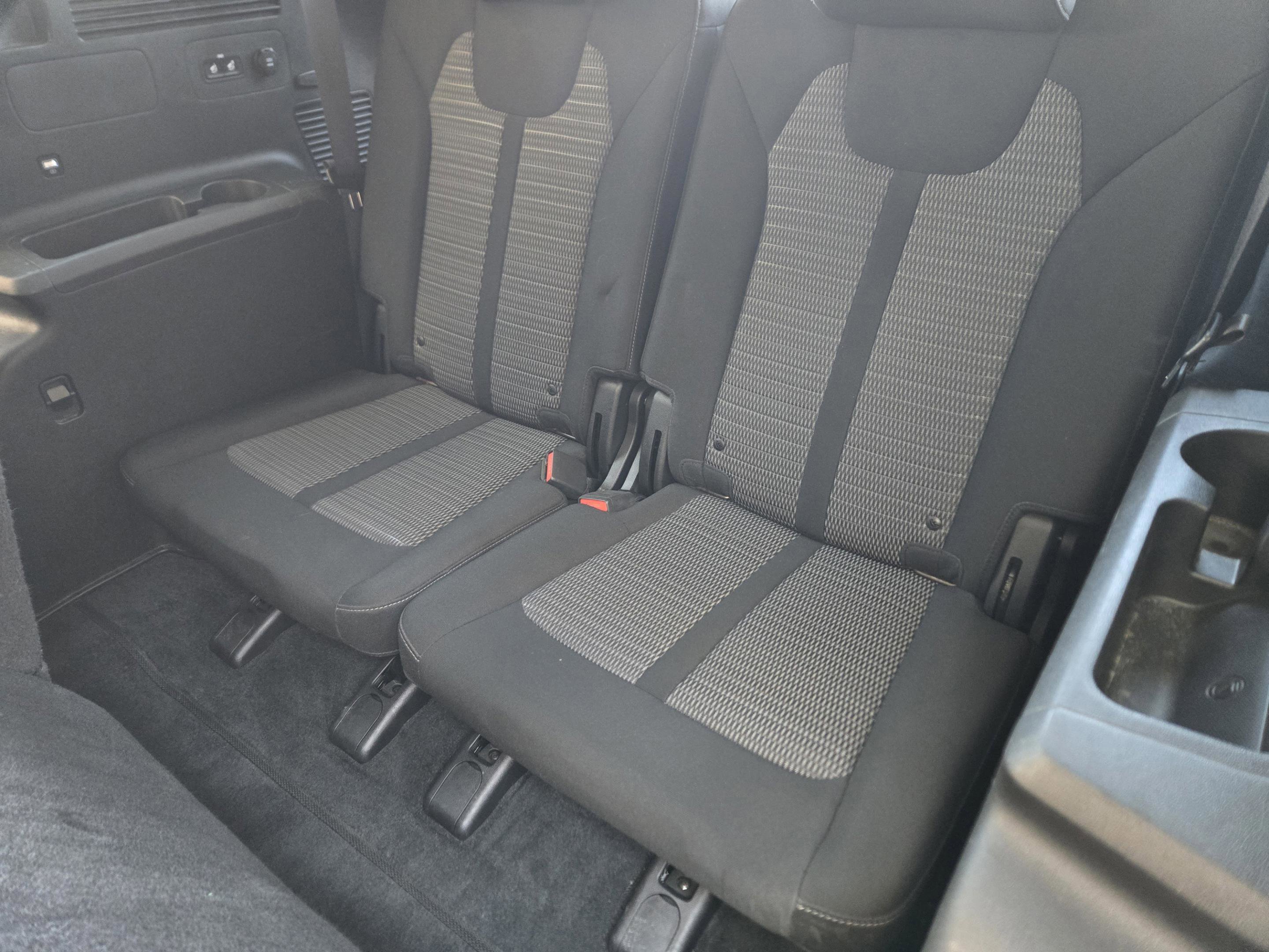 Used 2022 Kia Sorento LX image 38