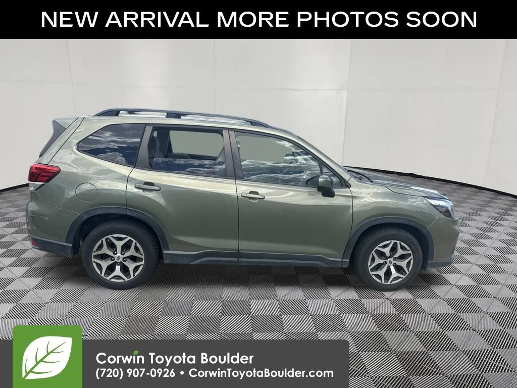 Used 2021 Subaru Forester Premium AWD/4WD image 9