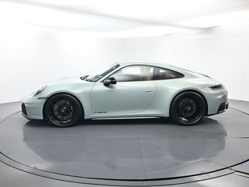Certified 2026 Porsche 911 Carrera GTS RWD image 2