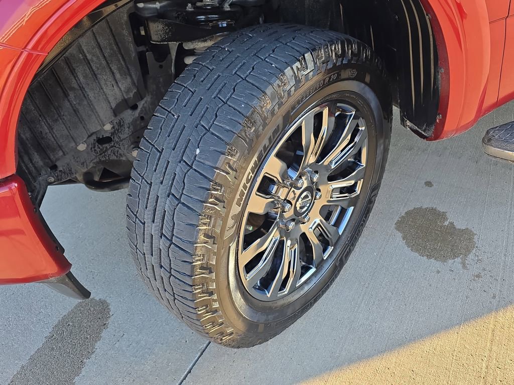 Used 2016 Nissan Titan Platinum Reserve image 31