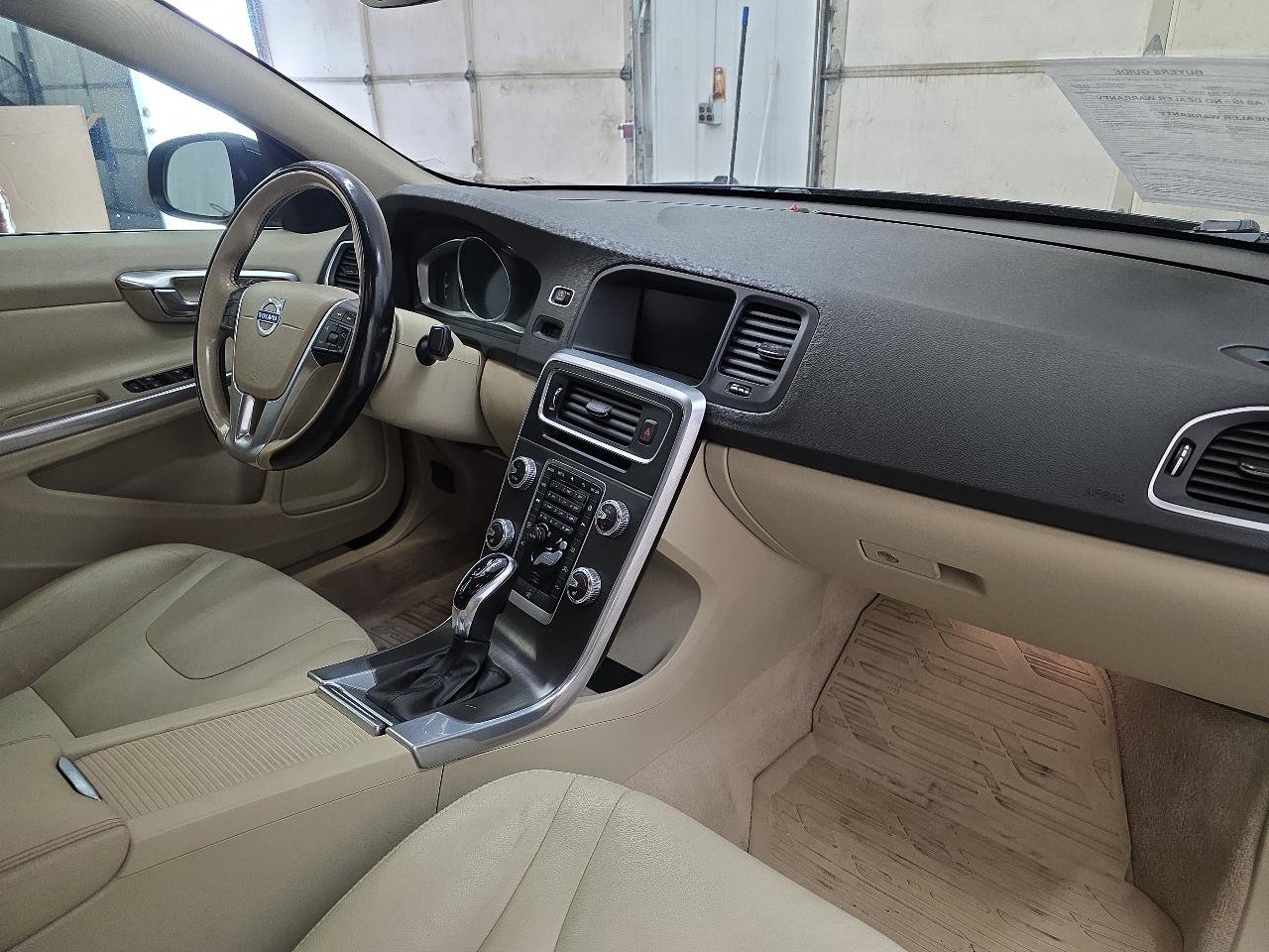 Used 2015 Volvo S60 T5 Premier image 47