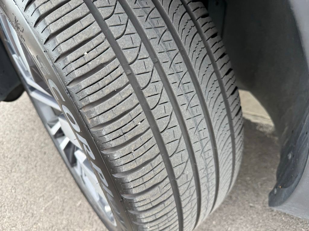 Used 2022 Volkswagen Atlas SEL Premium image 10