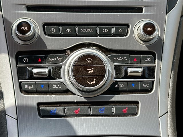 Used 2017 Lincoln MKZ Reserve FWD image 19