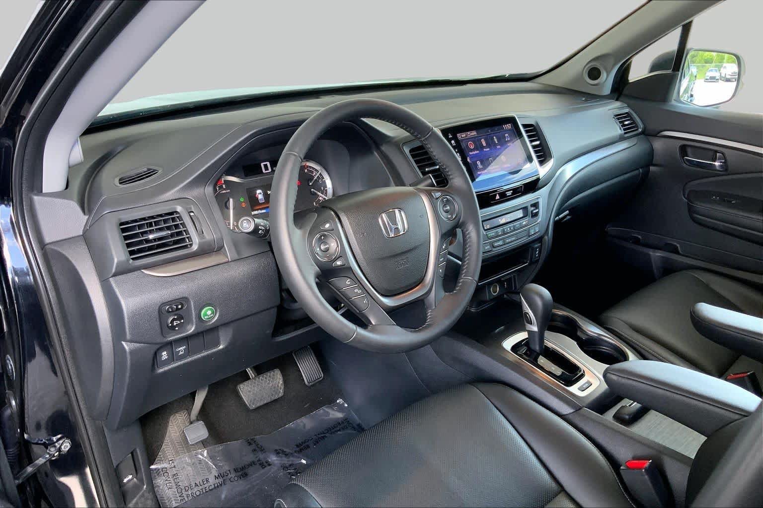 Used 2017 Honda Ridgeline RTL-T image 17