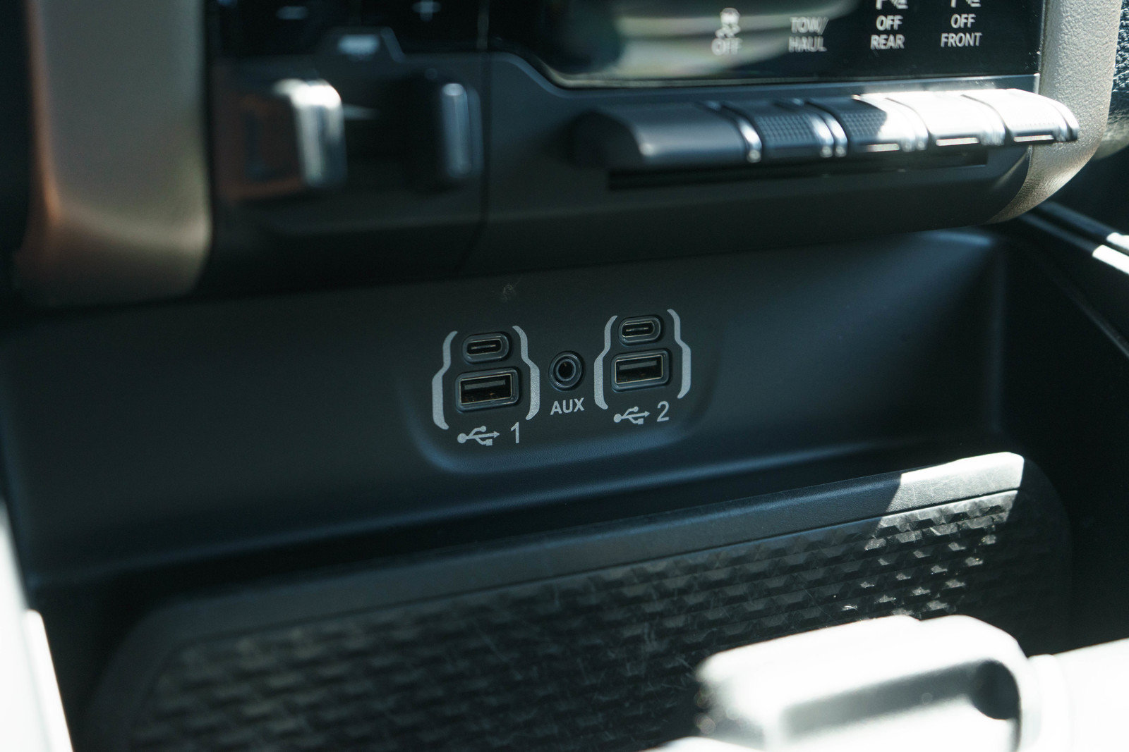 Used 2020 RAM 1500 Laramie AWD/4WD image 19