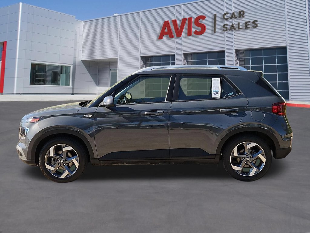 Used 2025 Hyundai Venue SEL FWD image 10