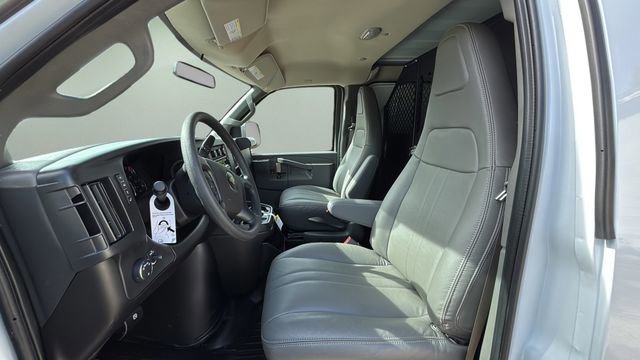 New 2026 Chevrolet Express 2500 w/ Driver Convenience Package RWD image 17