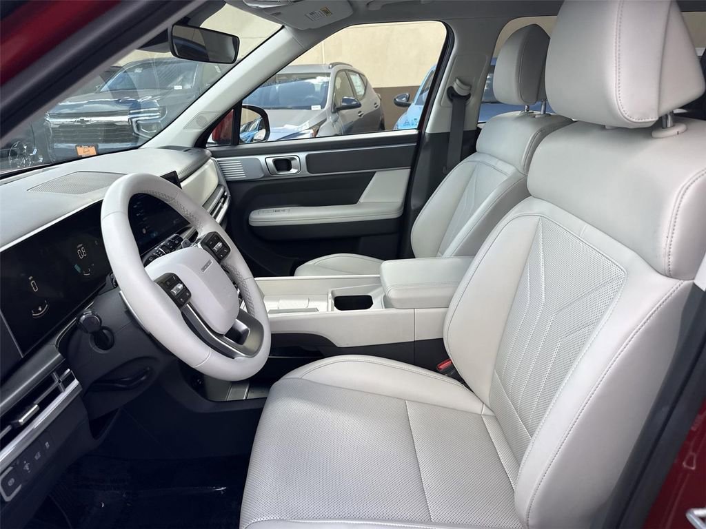 Used 2025 Hyundai Santa Fe SEL AWD/4WD image 17