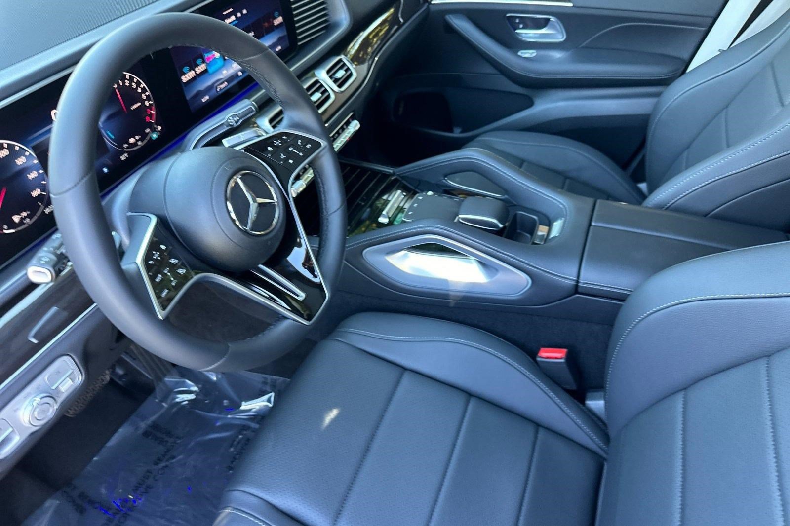 New 2026 Mercedes-Benz GLE 450e 4MATIC image 4