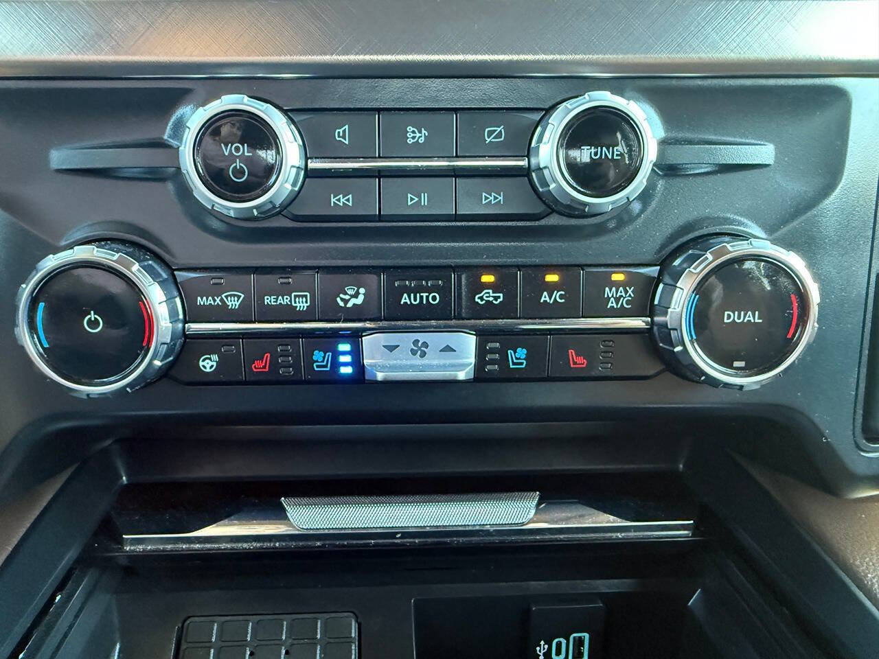 Used 2024 Ford F350 King Ranch AWD/4WD image 55