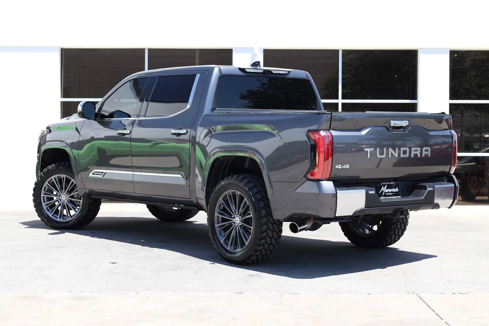 Used 2022 Toyota Tundra Capstone AWD/4WD image 11