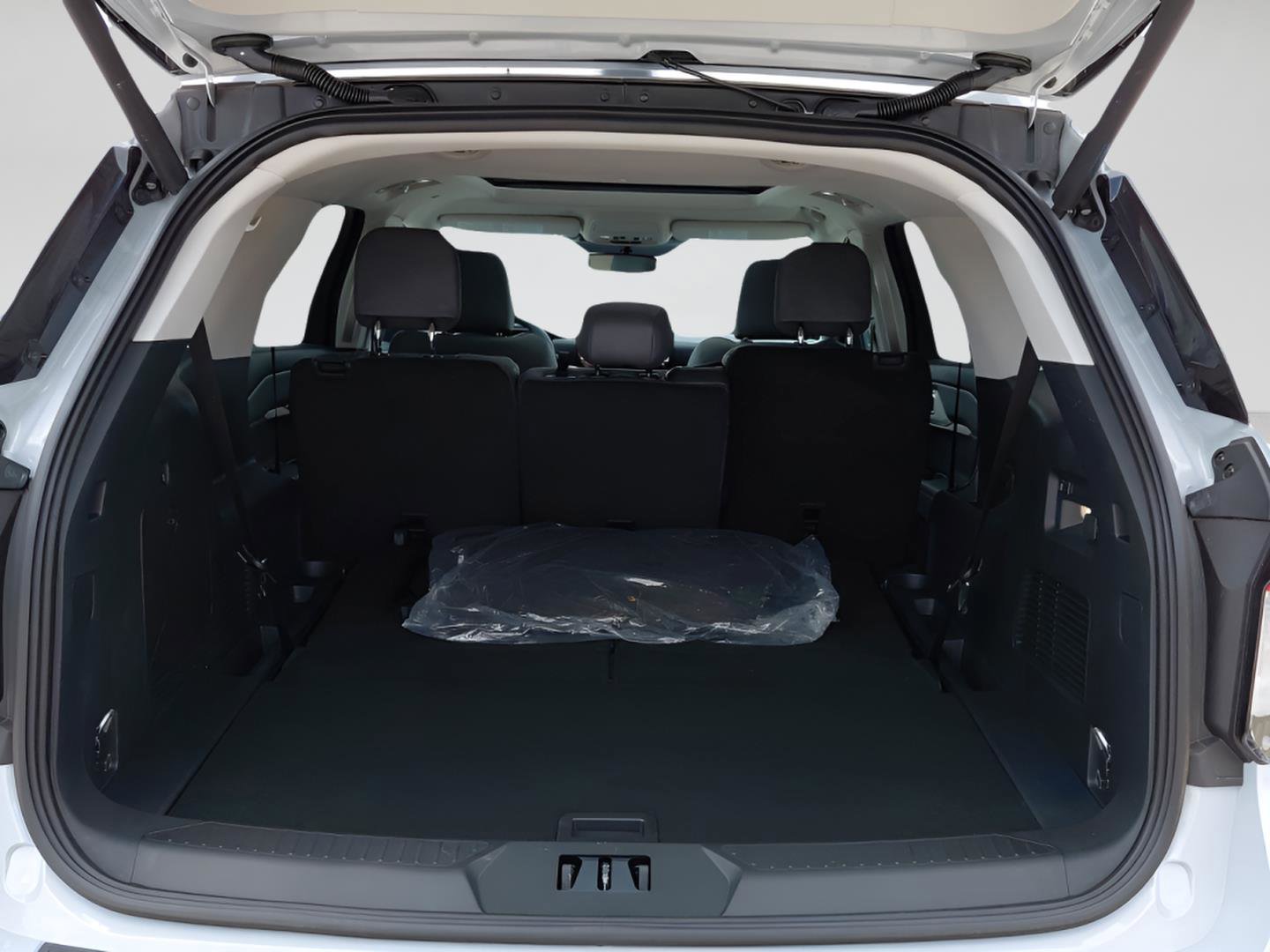 New 2026 Ford Explorer Active w/ Active Comfort Package AWD/4WD image 23