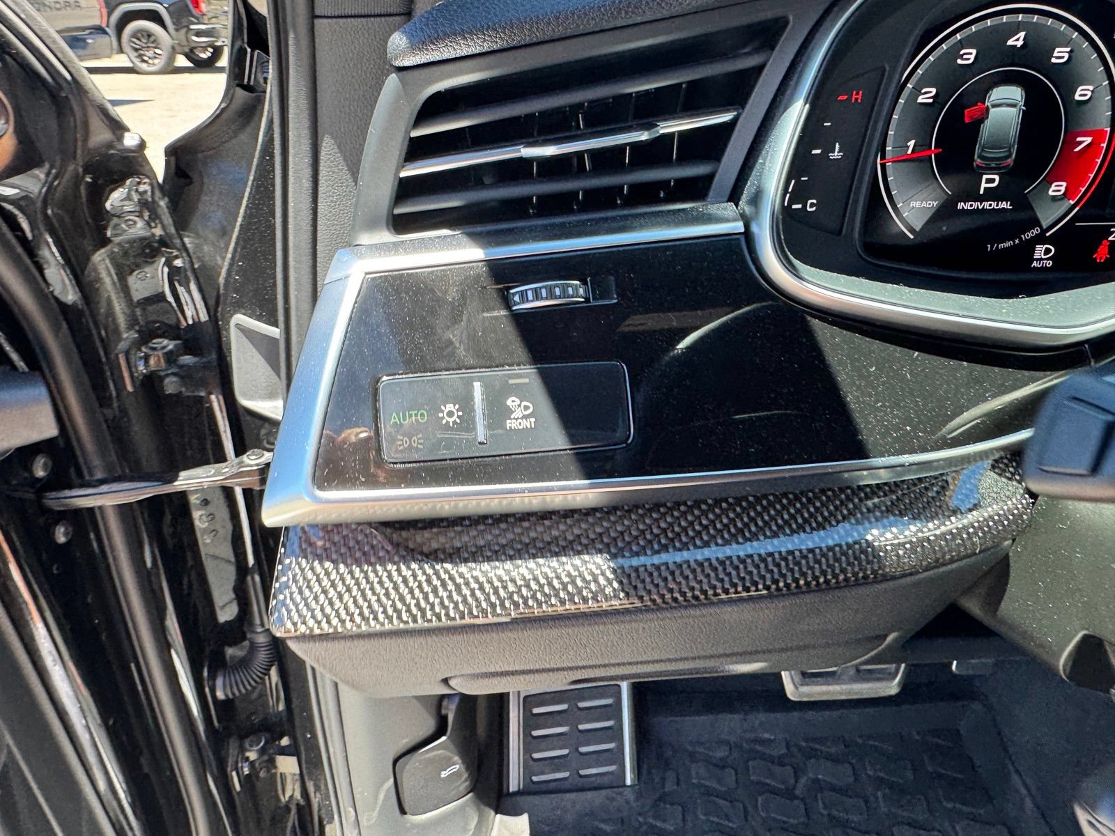 Used 2023 Audi SQ7 Prestige w/ Sport Package AWD/4WD image 22