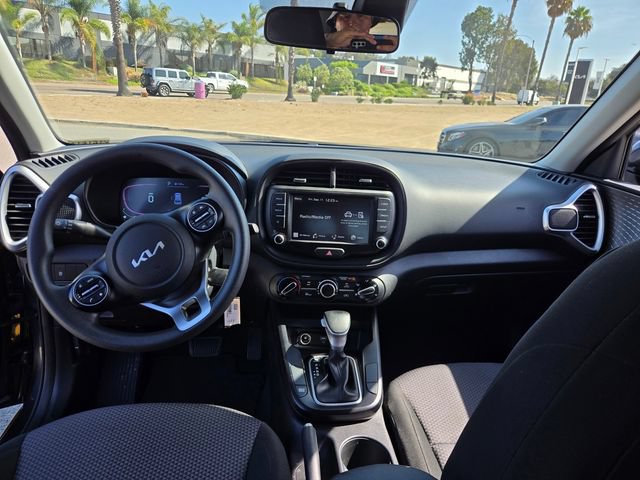 Used 2024 Kia Soul LX w/ Option Group 015 FWD image 13