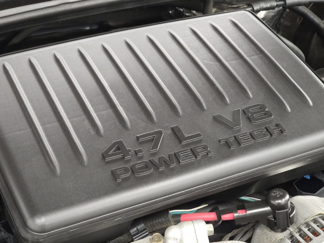 Used 2004 Jeep Grand Cherokee Limited w/ Cold Weather Group AWD/4WD image 47
