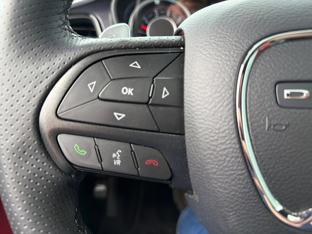 Used 2015 Dodge Challenger R/T Plus RWD image 11