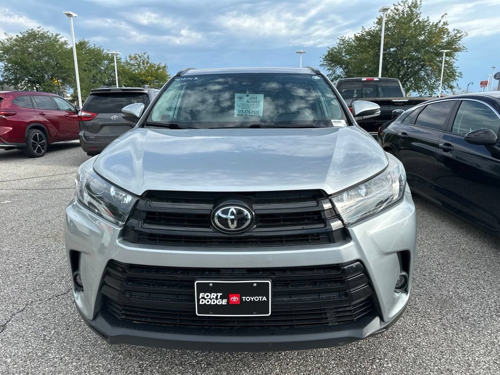Used 2019 Toyota Highlander SE AWD/4WD image 7