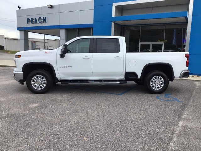 New 2026 Chevrolet Silverado 2500 LT image 3