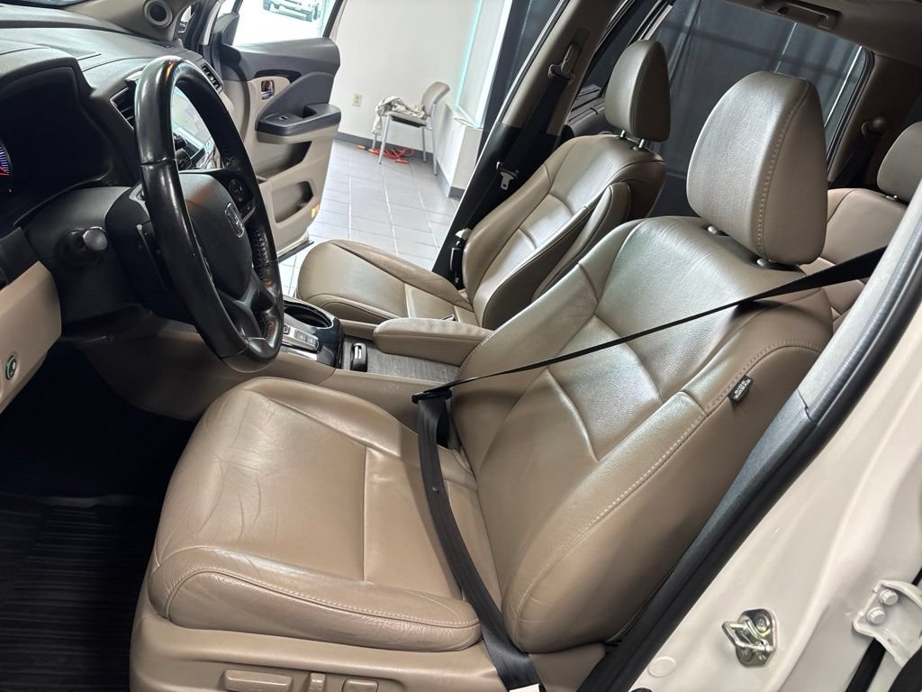 Used 2019 Honda Pilot Touring image 29