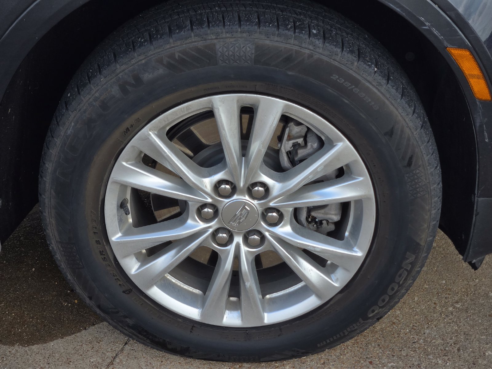 Used 2021 Cadillac XT5 Luxury FWD image 8