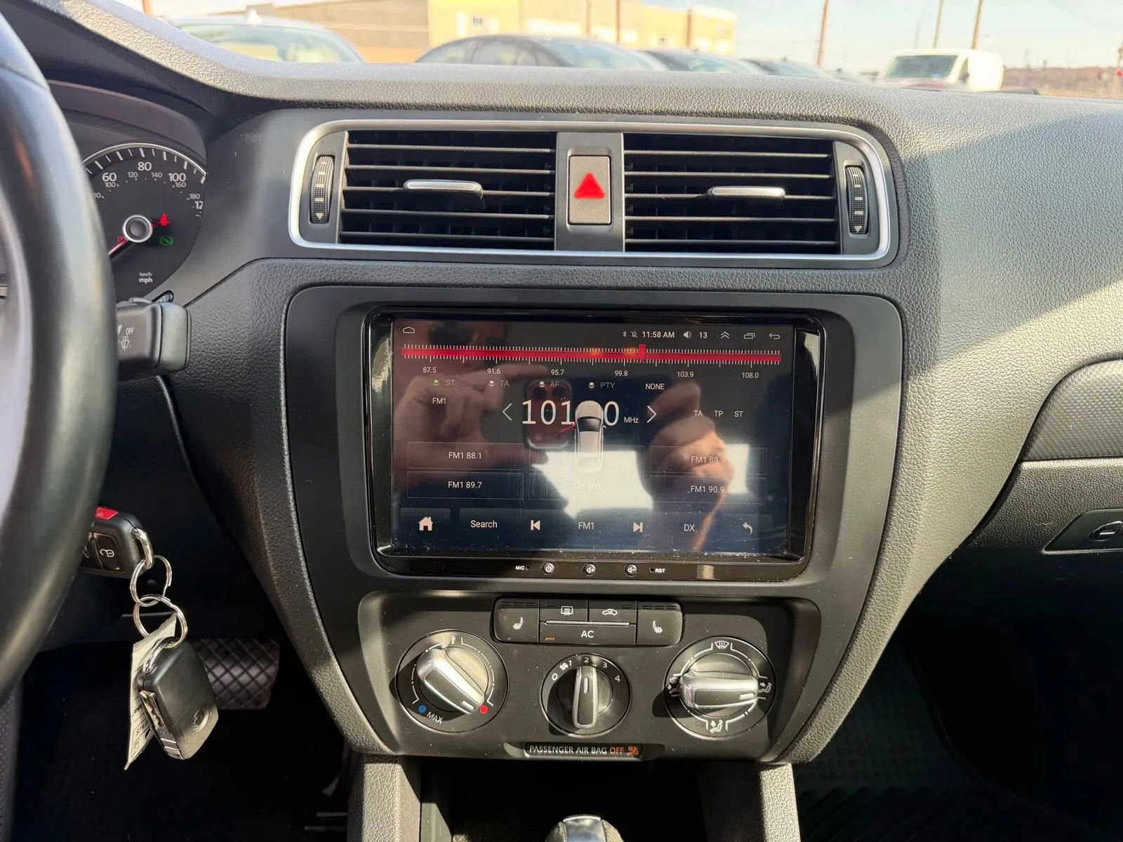 Used 2012 Volkswagen Jetta SE image 25