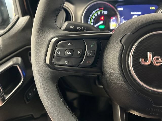 Used 2023 Jeep Wrangler Unlimited AWD/4WD image 24