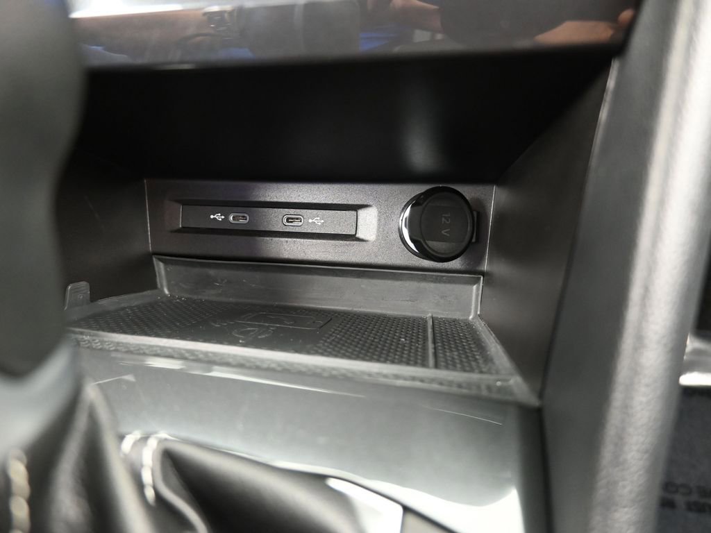 Used 2023 Volkswagen Tiguan SE image 26