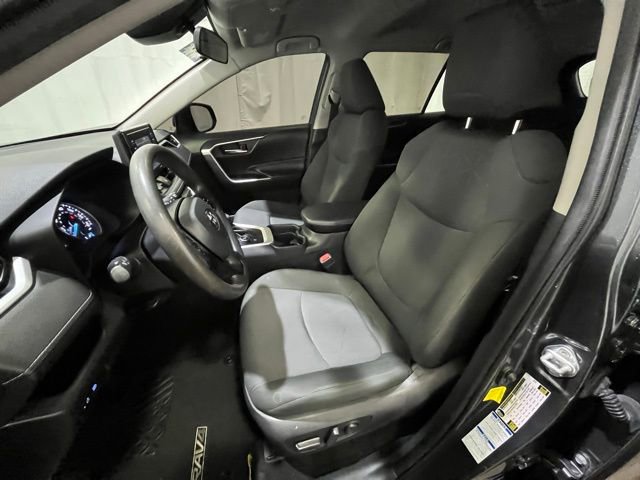 Certified 2021 Toyota RAV4 XLE w/ Carpet Mat Package (TMS) AWD/4WD image 10