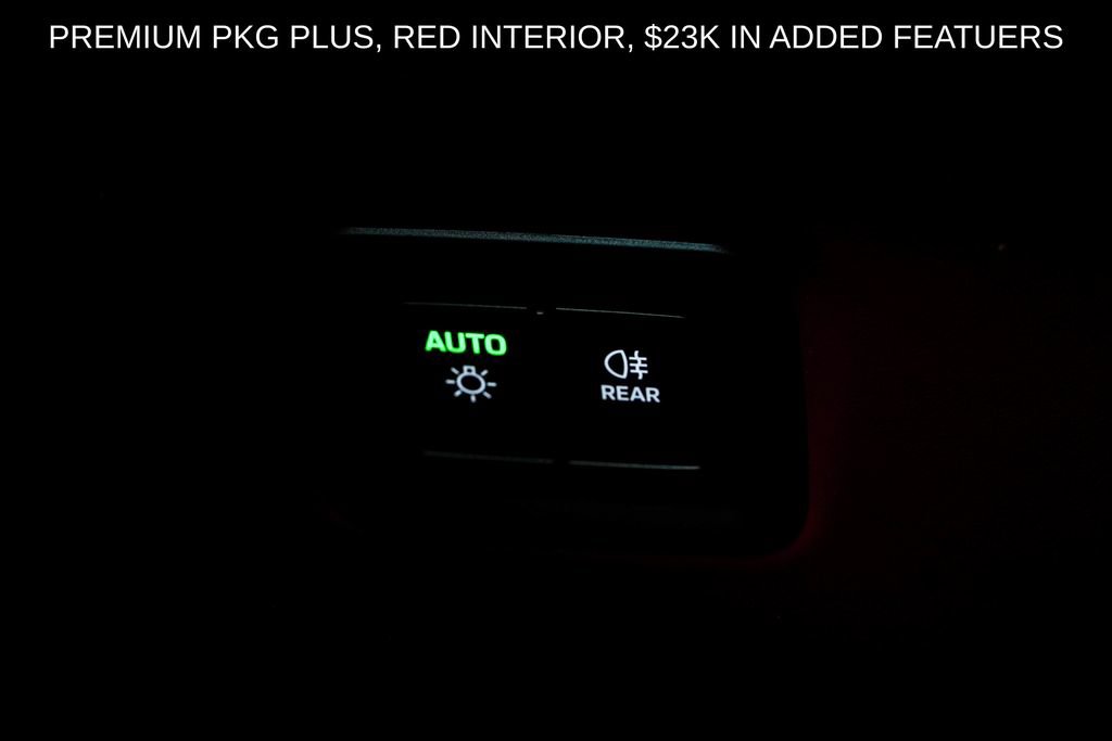 Used 2024 Porsche Cayenne AWD/4WD image 43