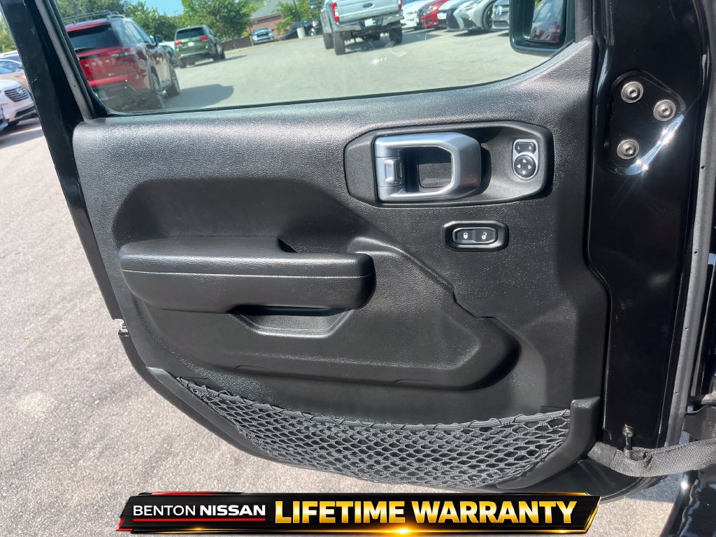 Used 2023 Jeep Wrangler Unlimited Sport AWD/4WD image 13