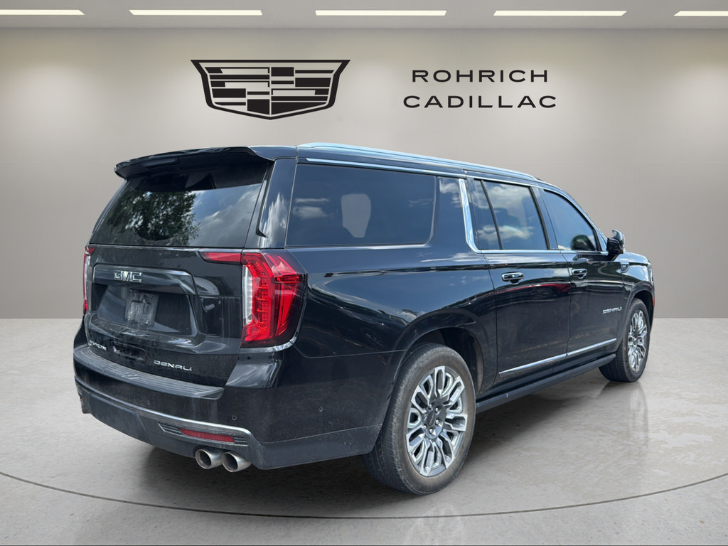 Used 2024 GMC Yukon XL Denali Ultimate AWD/4WD image 5