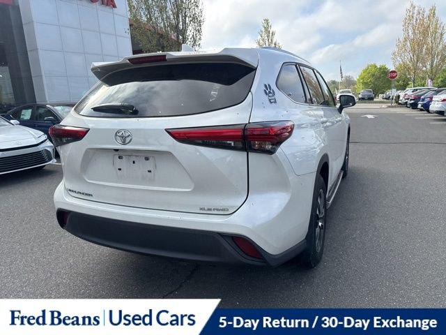 Used 2021 Toyota Highlander XLE image 5