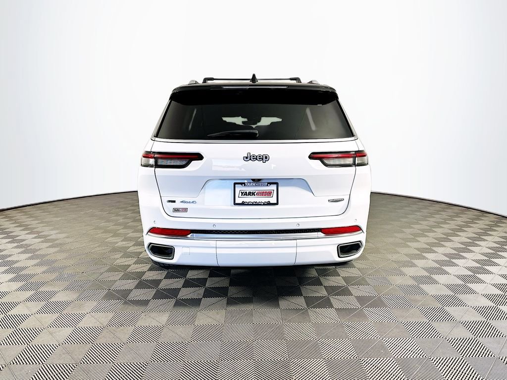 Certified 2023 Jeep Grand Cherokee L Summit w/ Luxury Tech Group V image 9