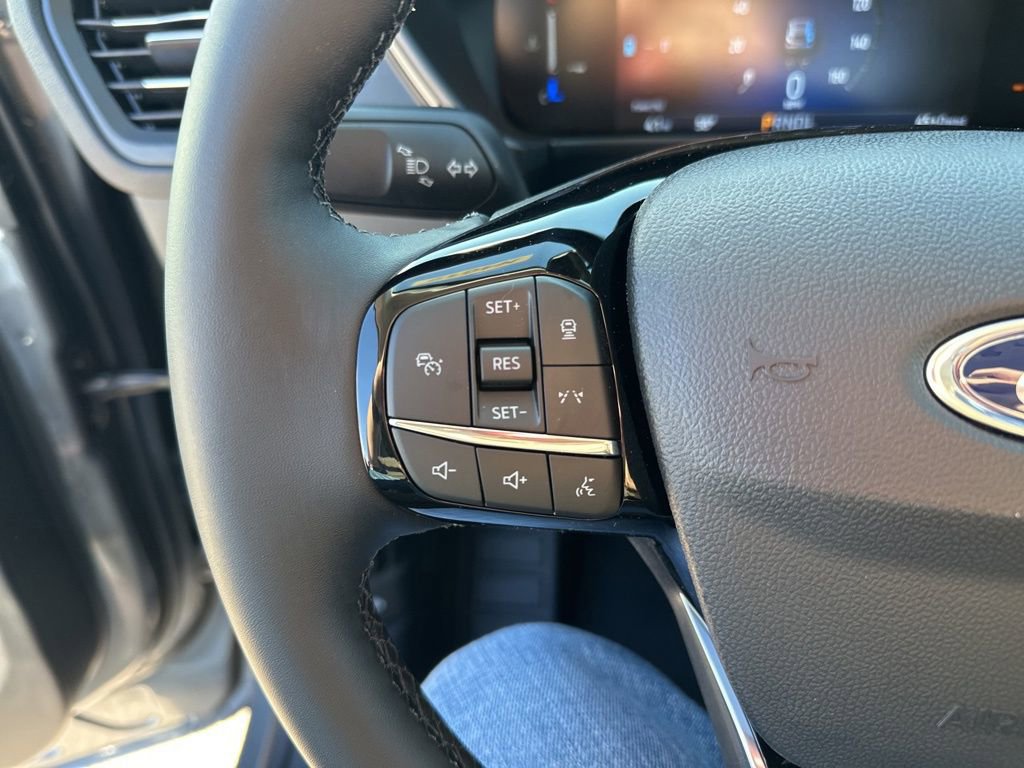 New 2026 Ford Escape SE image 18