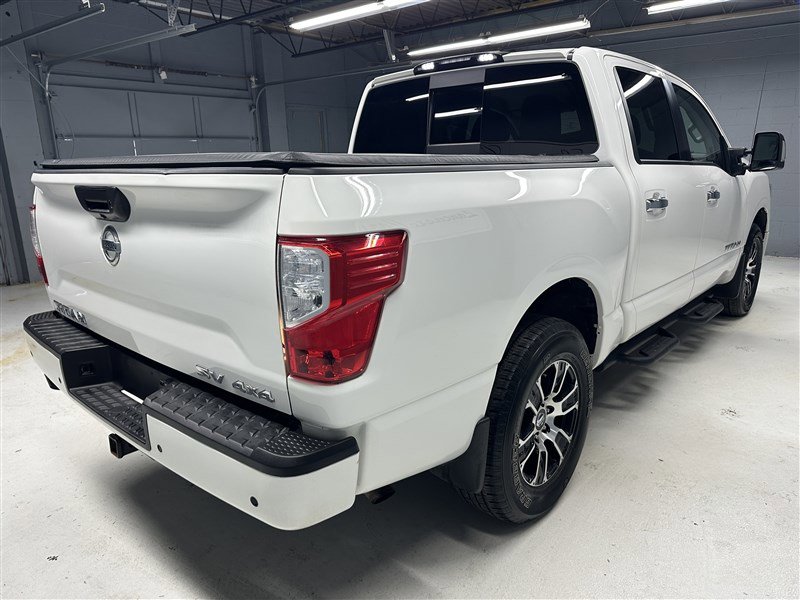 Used 2021 Nissan Titan SV w/ SV Convenience Package image 7