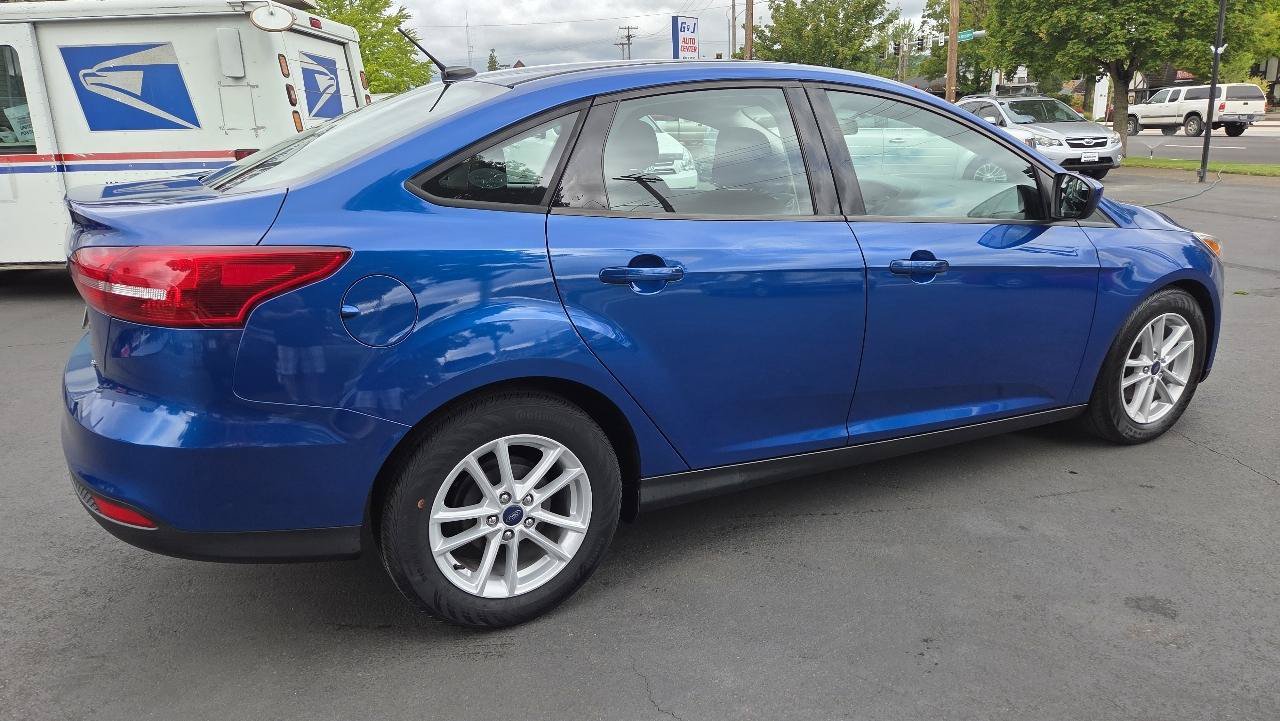 Used 2018 Ford Focus SE FWD image 7