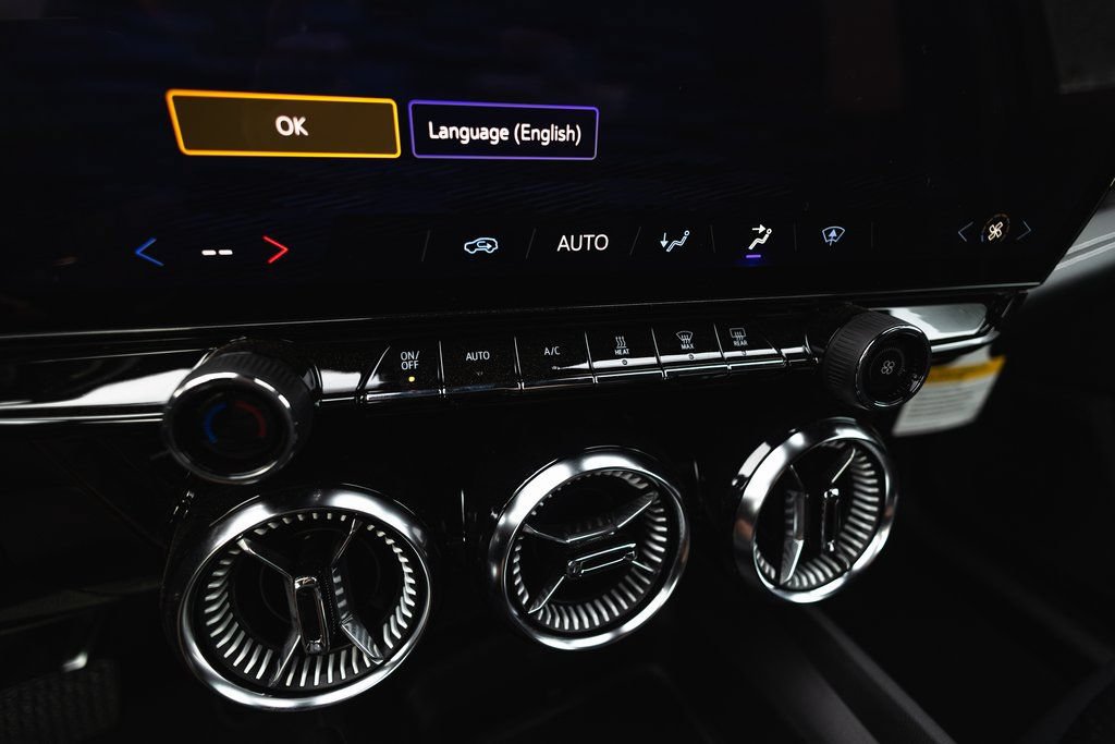New 2025 Chevrolet Blazer EV LT w/ Midnight/Sport Edition FWD image 7