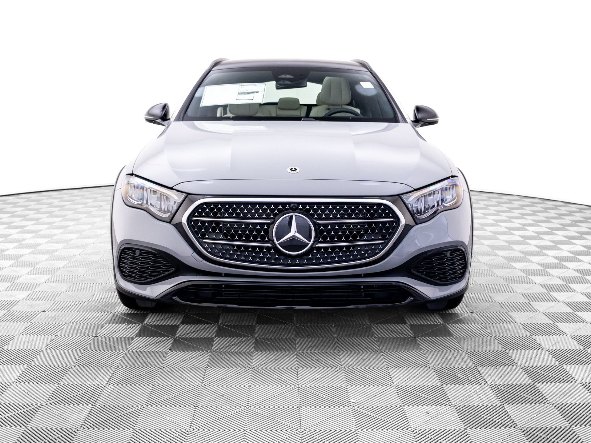 New 2026 Mercedes-Benz E 450 4MATIC All-Terrain Wagon image 9