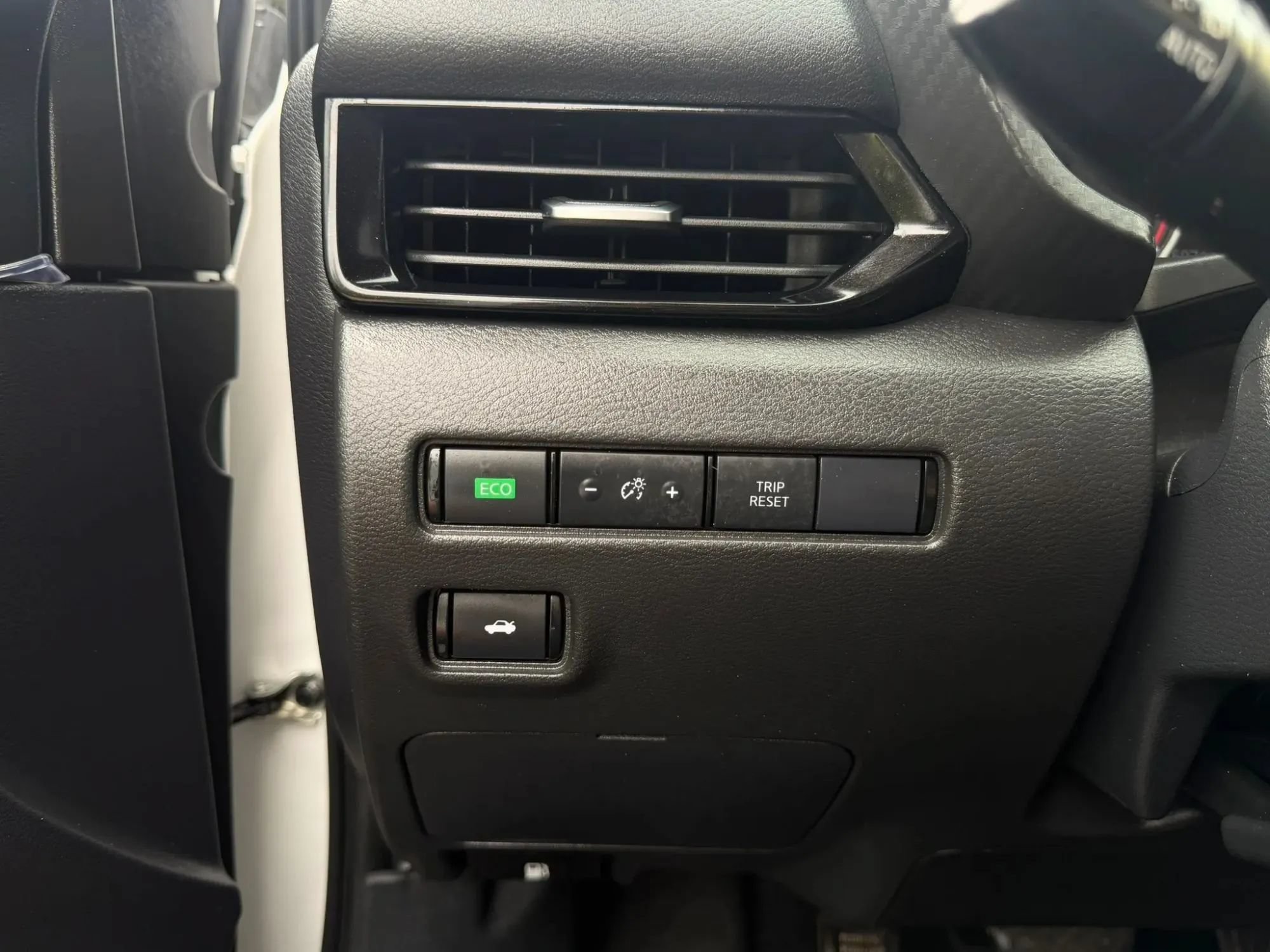 Used 2024 Nissan Sentra SV w/ All-Weather Package FWD image 15