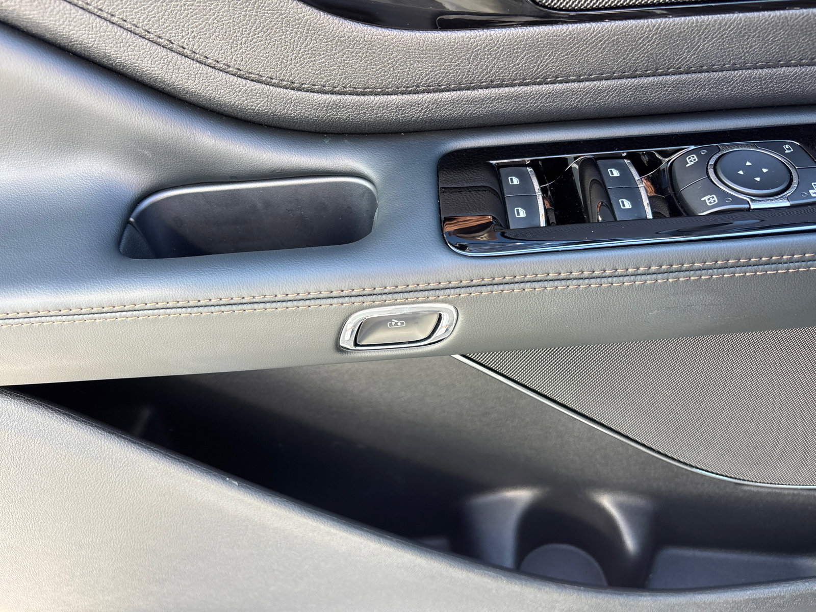 New 2025 Lincoln Aviator Reserve w/ Illumination Package image 14