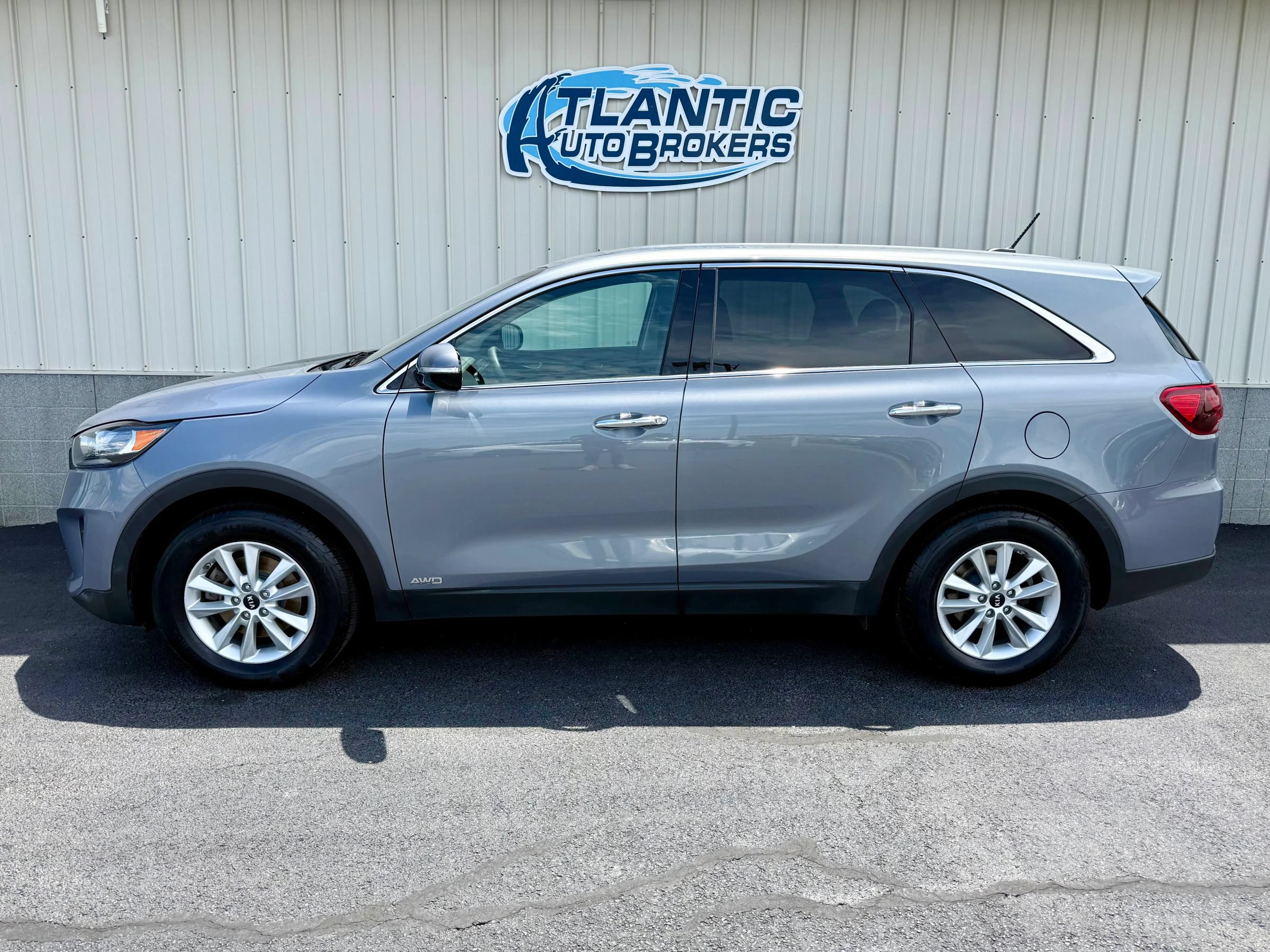 Used 2020 Kia Sorento LX AWD/4WD image 2