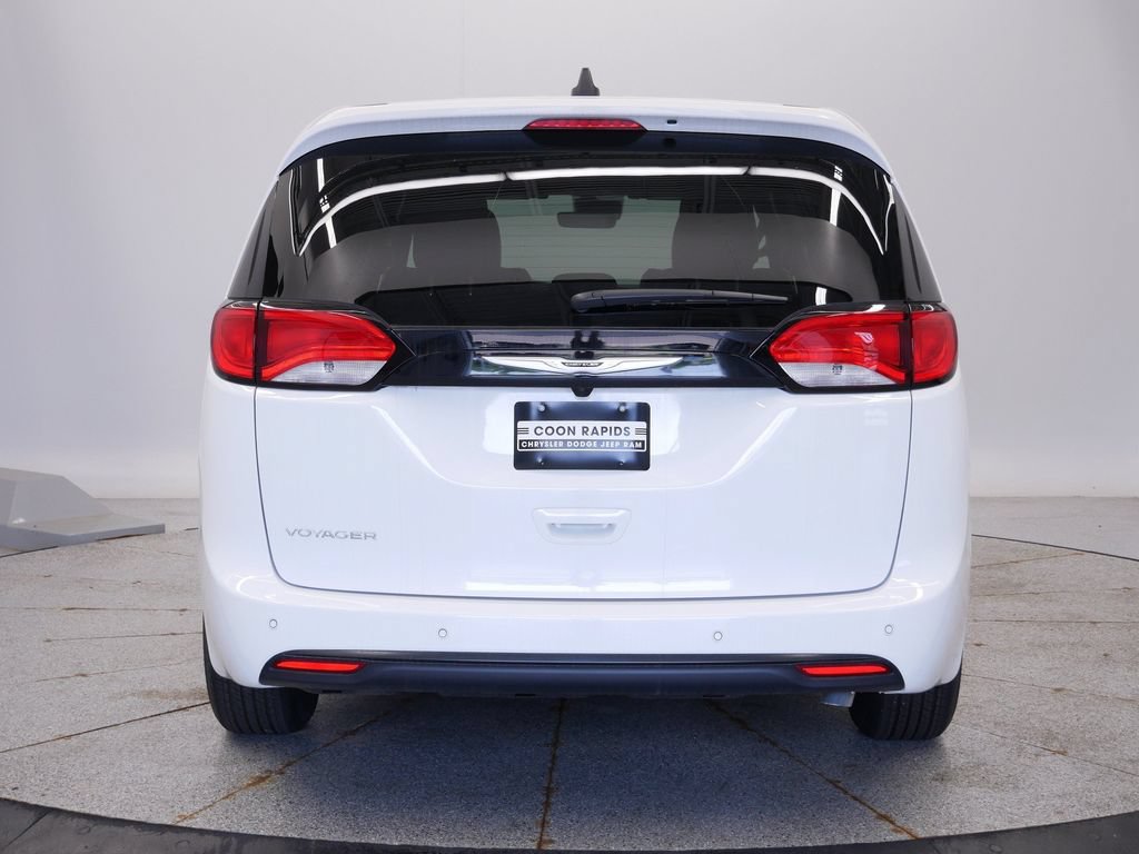 New 2026 Chrysler Voyager LX FWD image 4