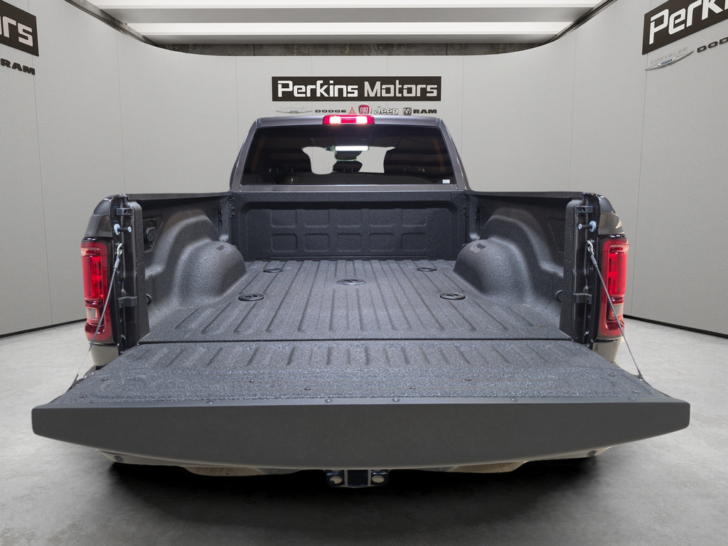 New 2027 RAM 3500 Big Horn AWD/4WD image 10