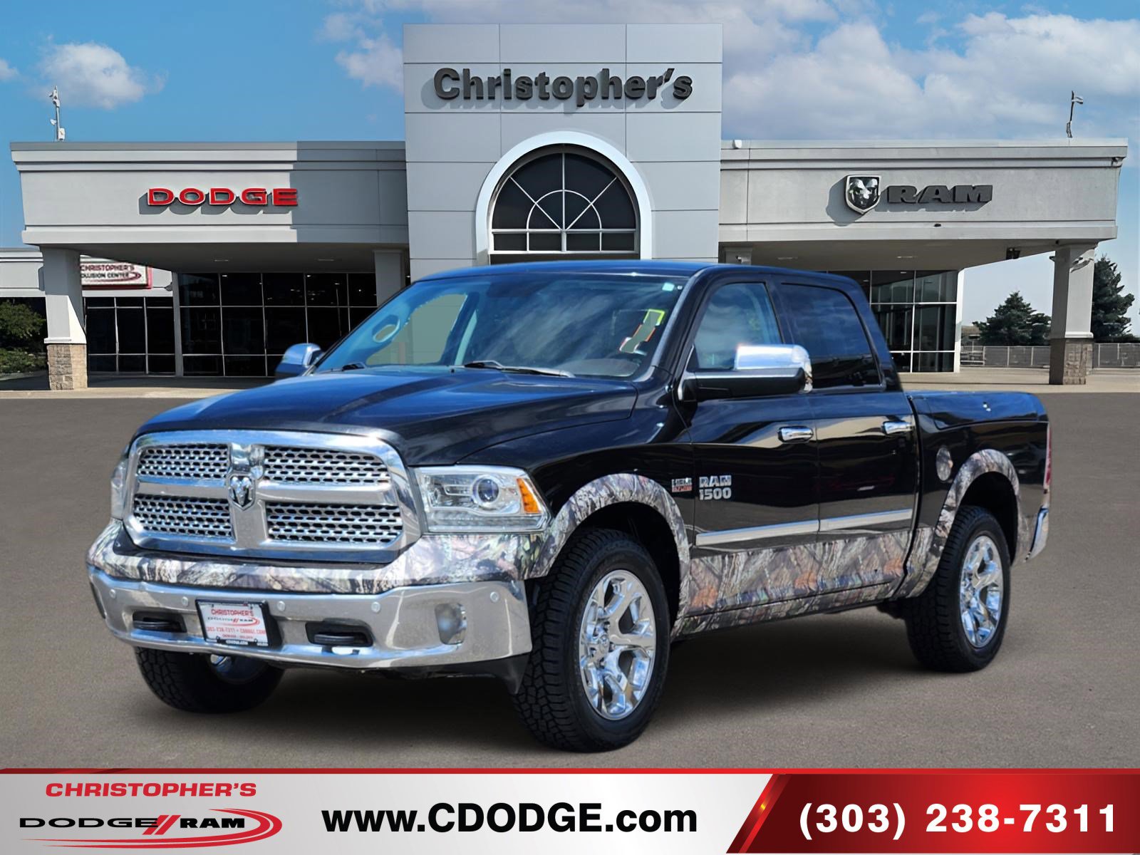 Used 2017 RAM 1500 Laramie w/ Convenience Group AWD/4WD image 7