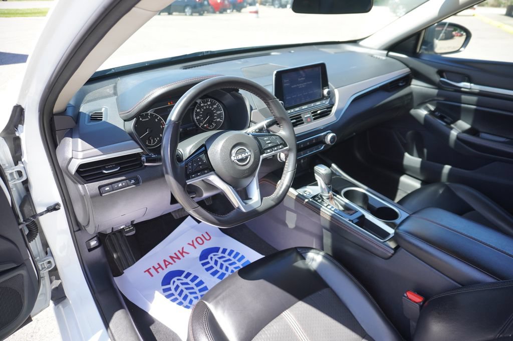 Used 2024 Nissan Altima 2.5 SR FWD image 24