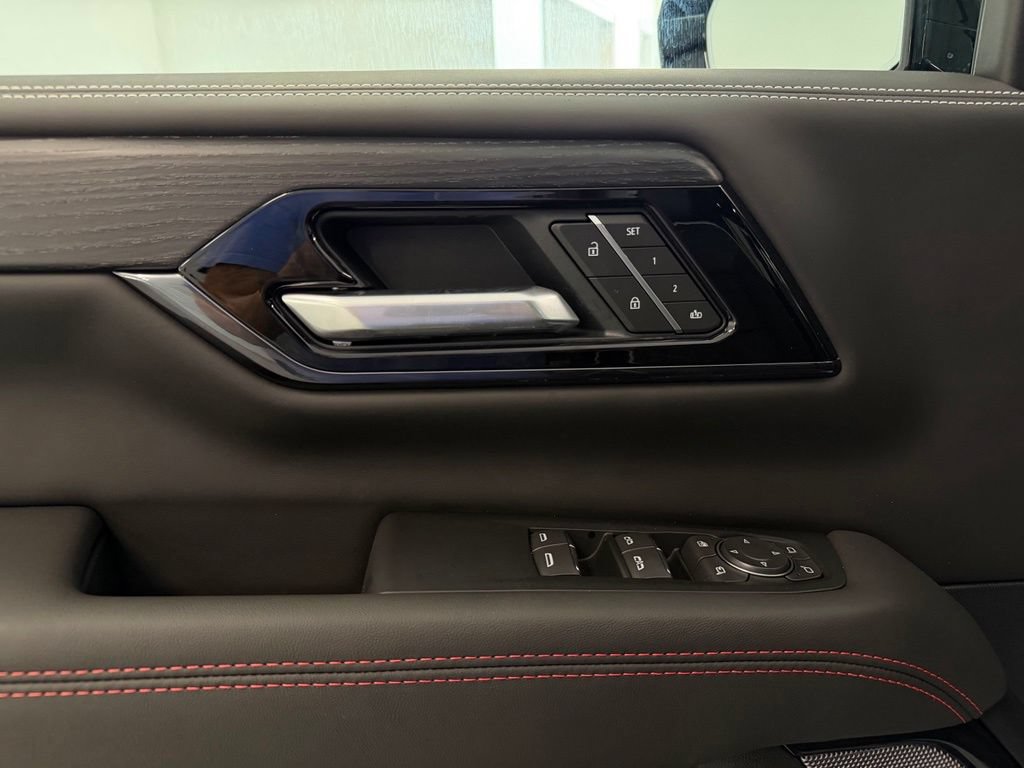 New 2026 GMC Yukon AT4 Ultimate w/ LPO, Floor Liner Package AWD/4WD image 14