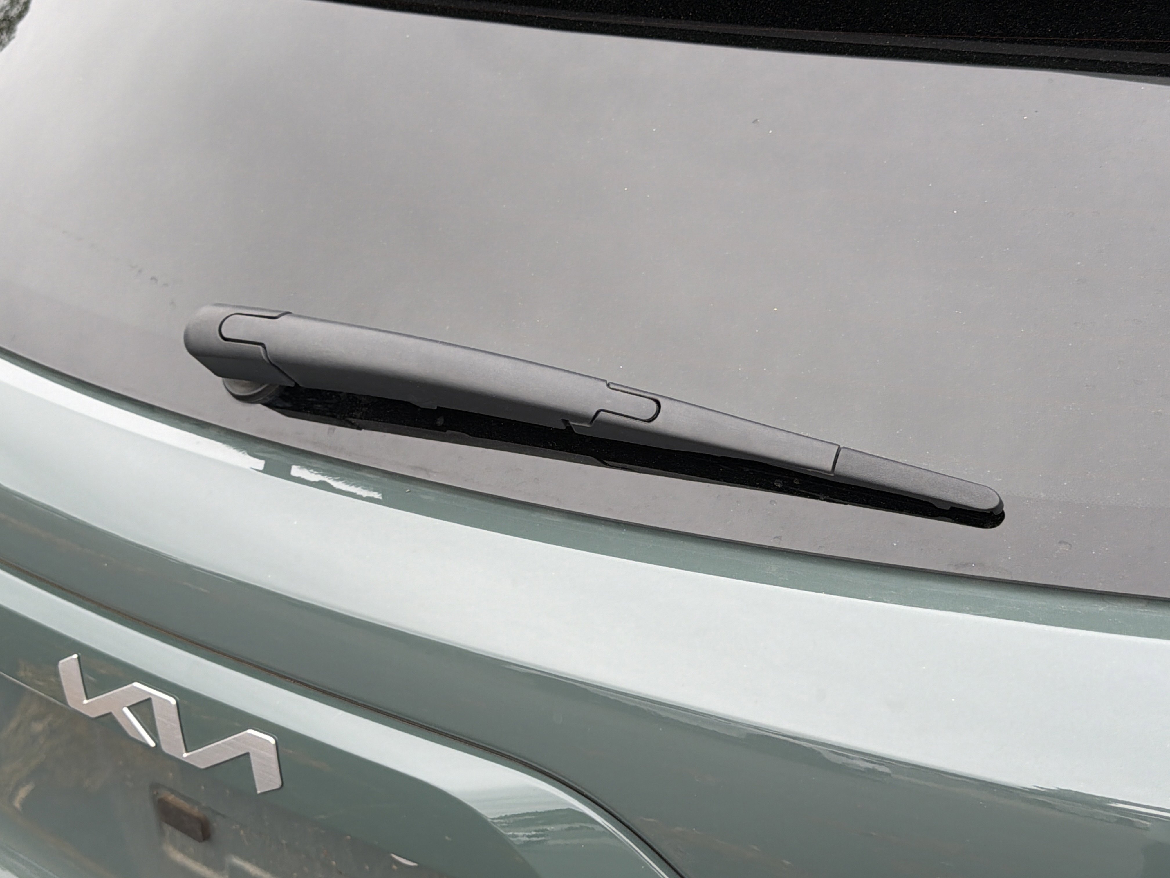 Used 2024 Kia Niro EX image 8