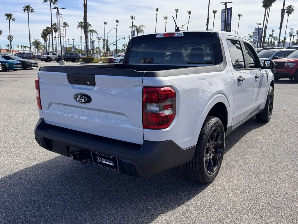 Used 2025 Ford Maverick XLT w/ Black Appearance Package image 11