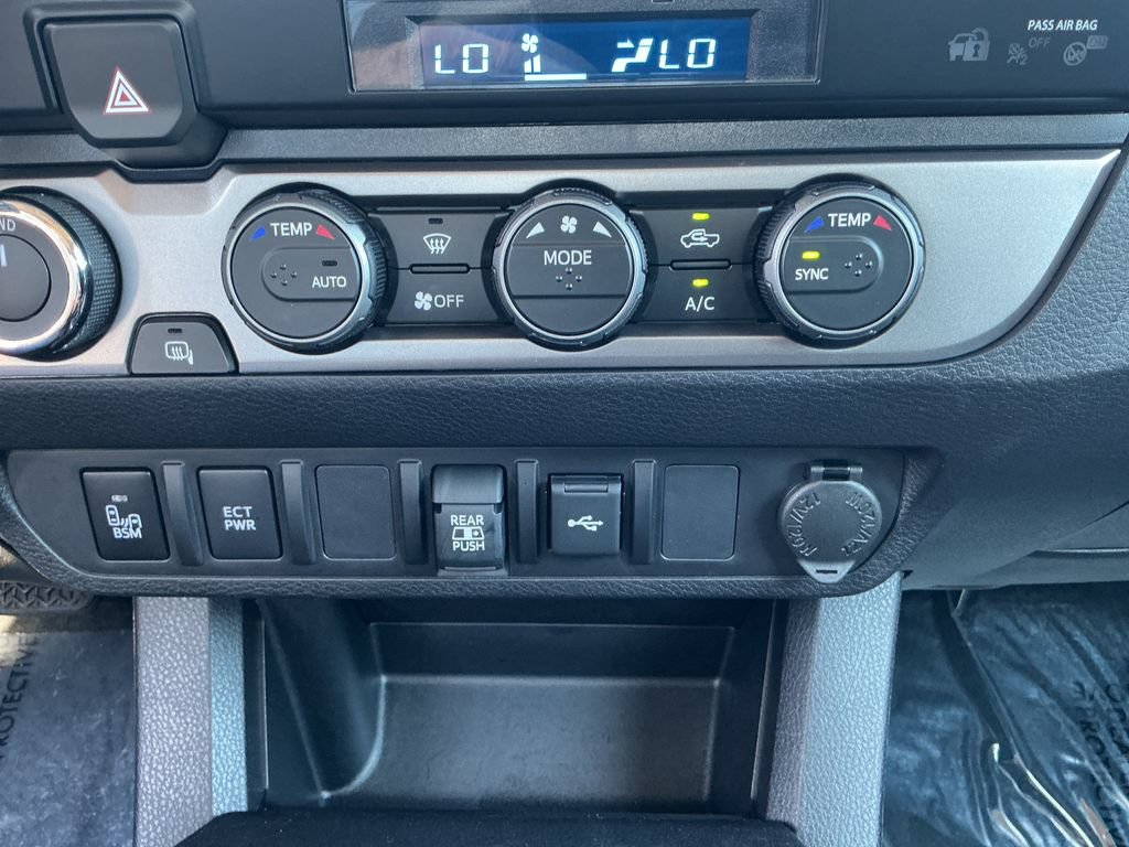 Used 2023 Toyota Tacoma SR5 AWD/4WD image 23