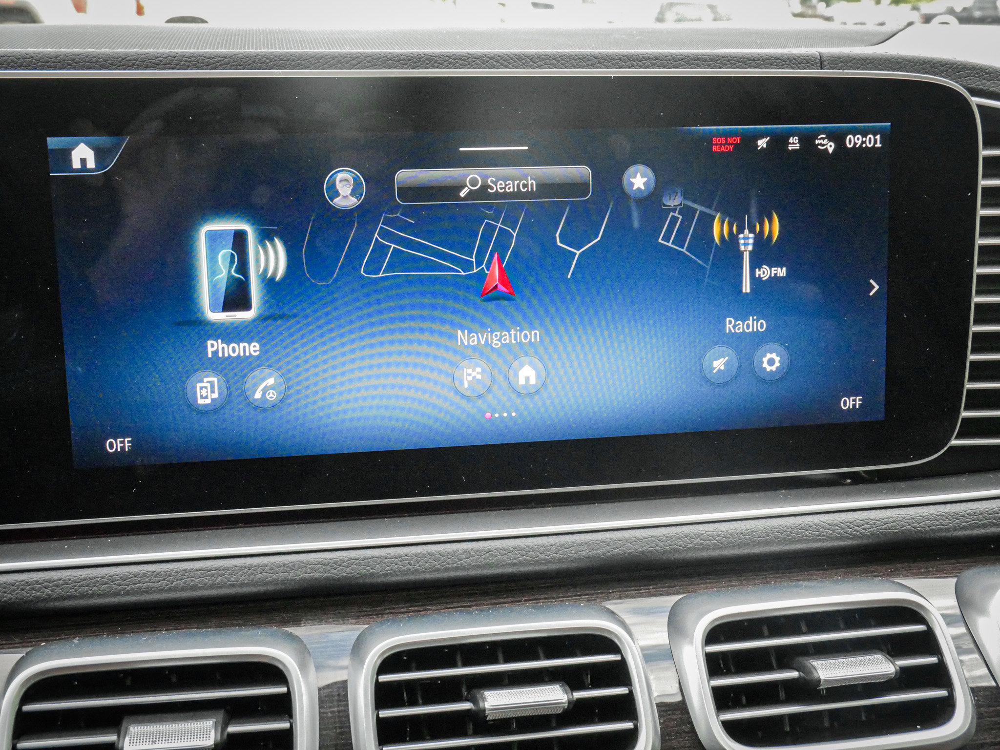 Used 2024 Mercedes-Benz GLS 450 4MATIC image 22